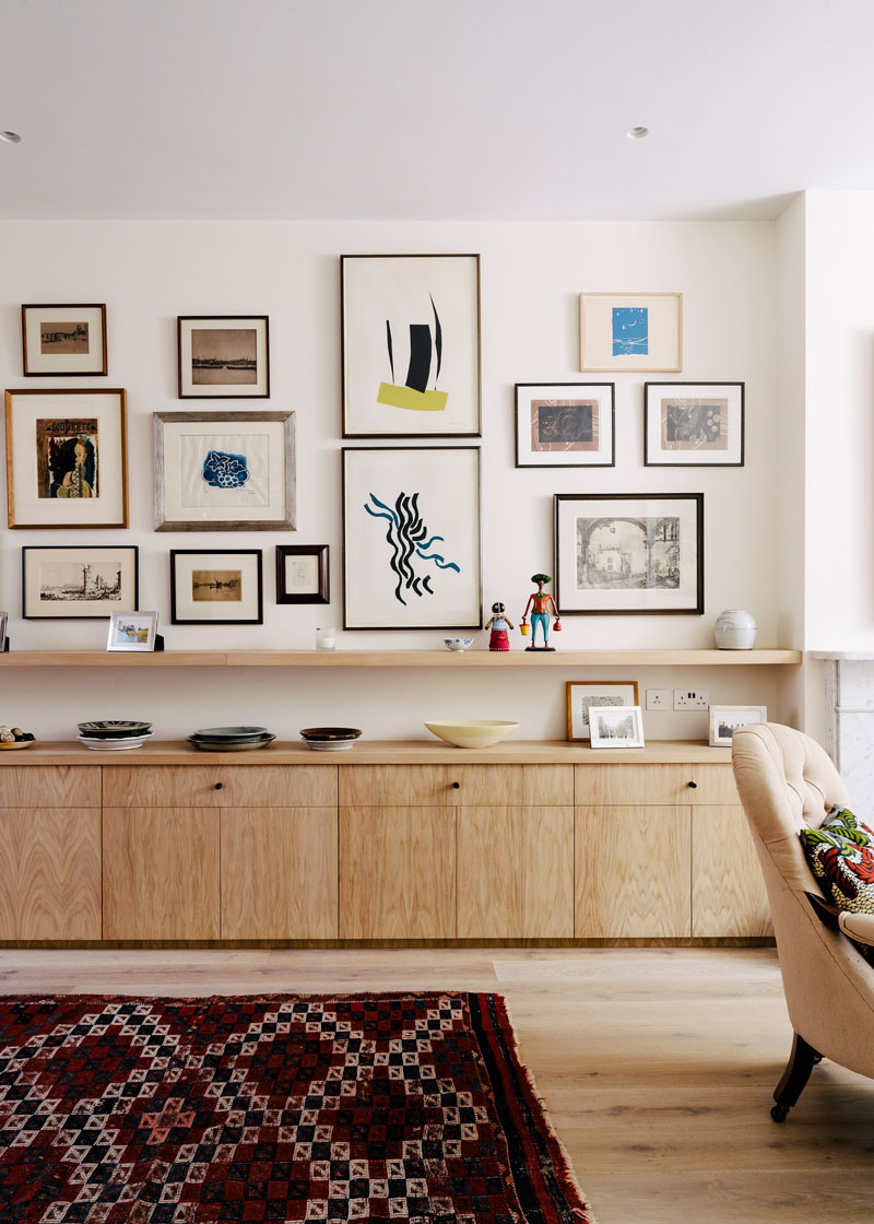 Use Photos and Frames to Decor Cafe Interior Wall